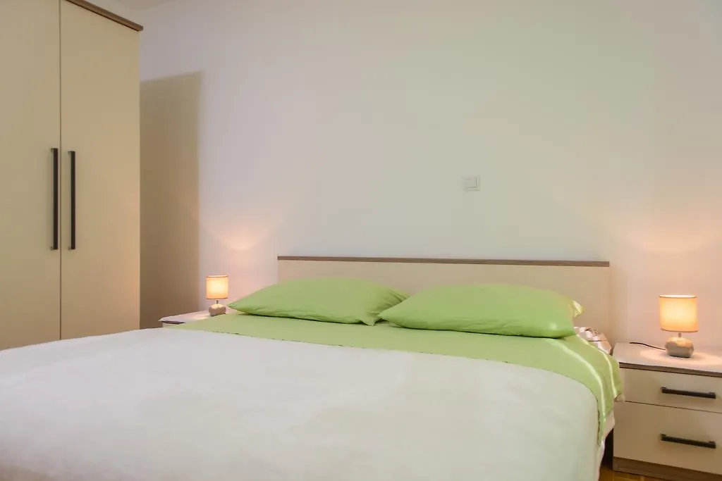 Apartment Meri Trogir 0*,  Croatia