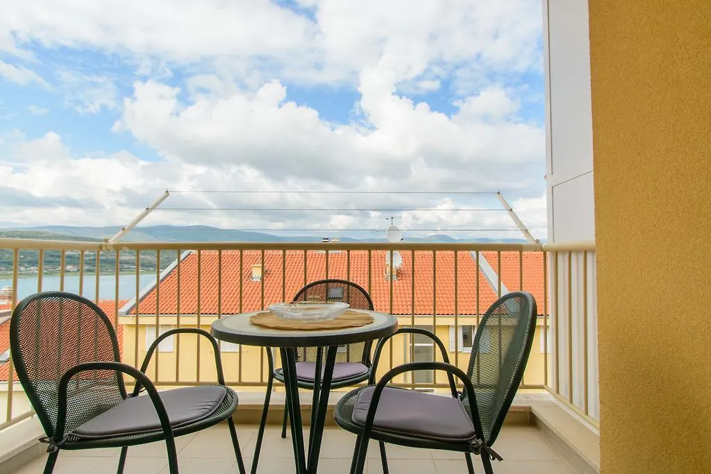 Apartment Meri Trogir